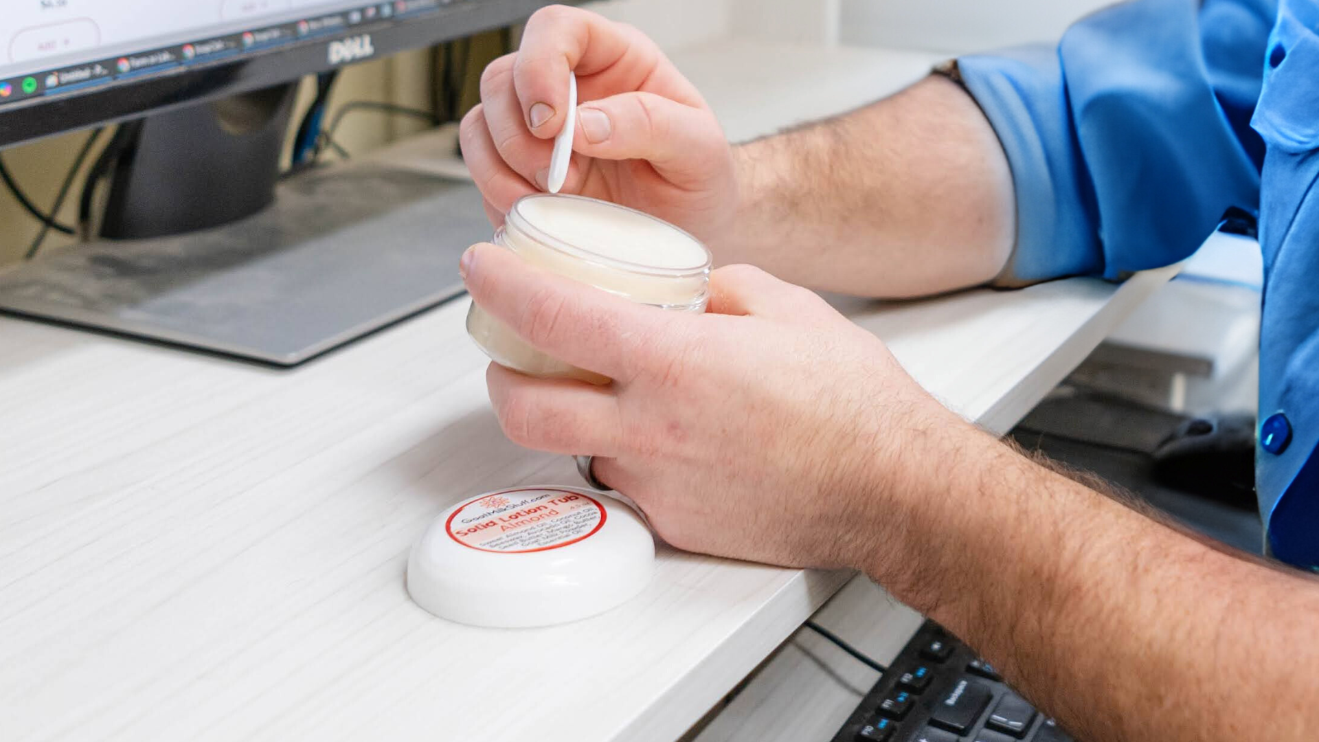 Keeps Hands, Cuticles, and Nails Comfortable During Winter Months