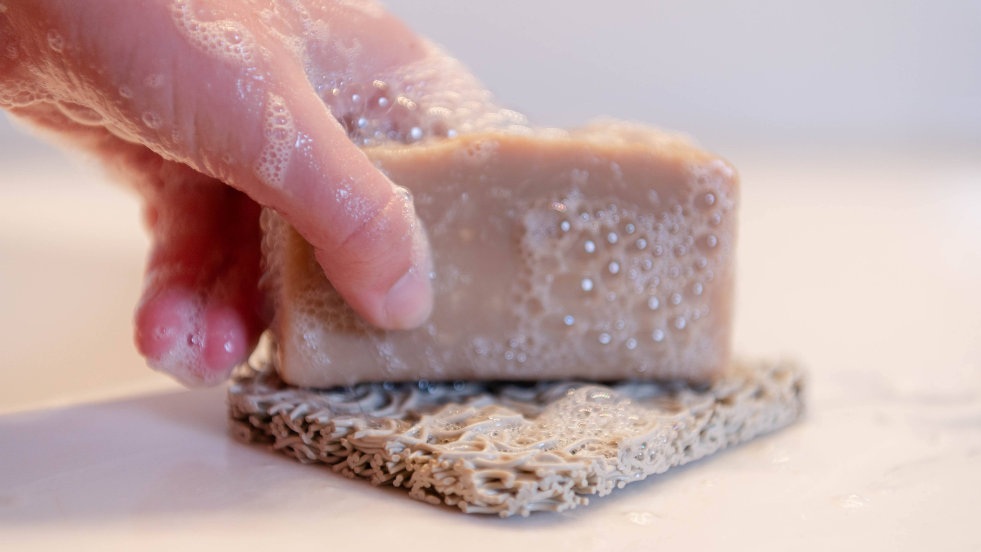 Attractive, Sturdy, and Keeps Soap Dry