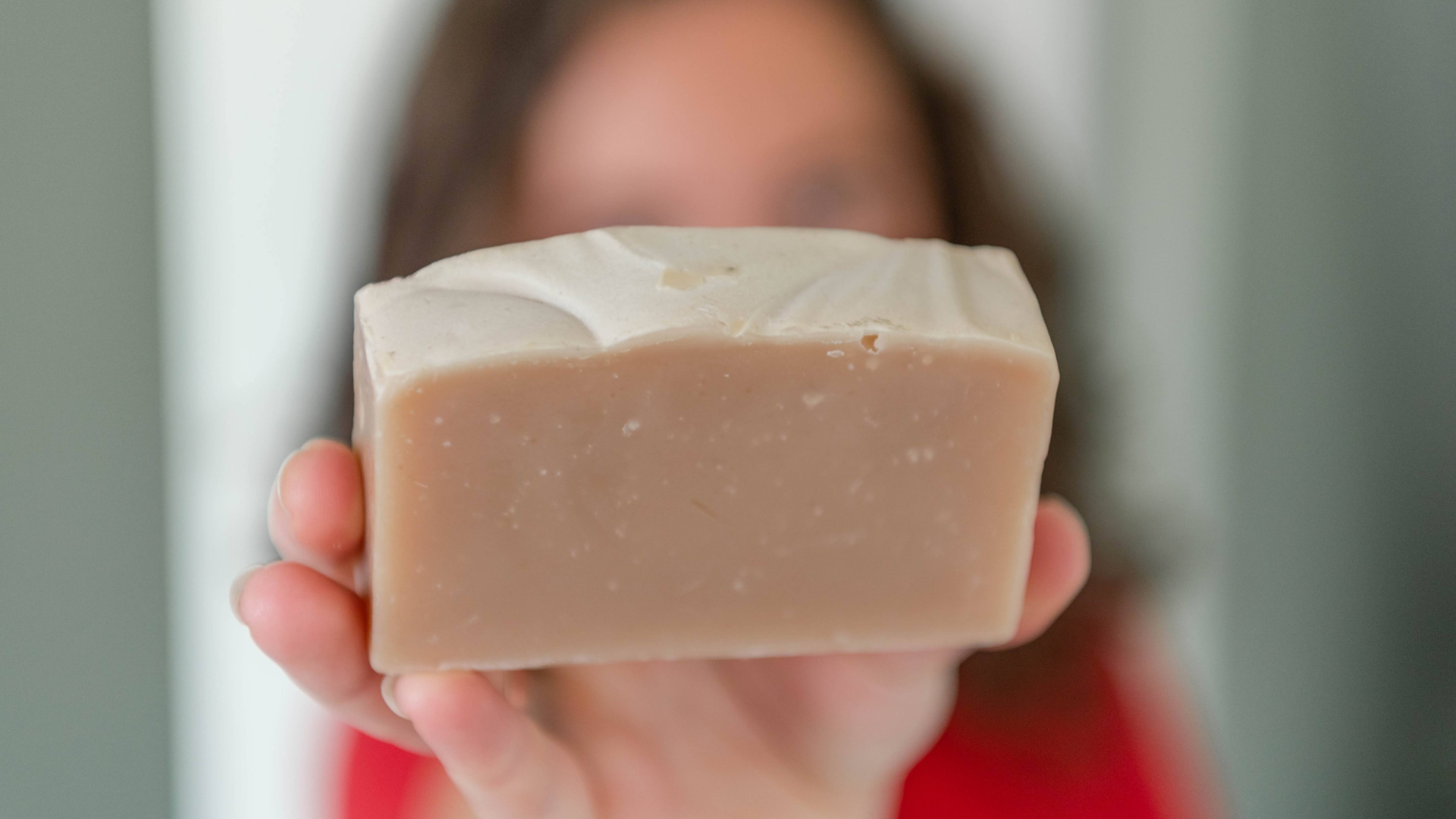 Relieves very dry, itchy skin