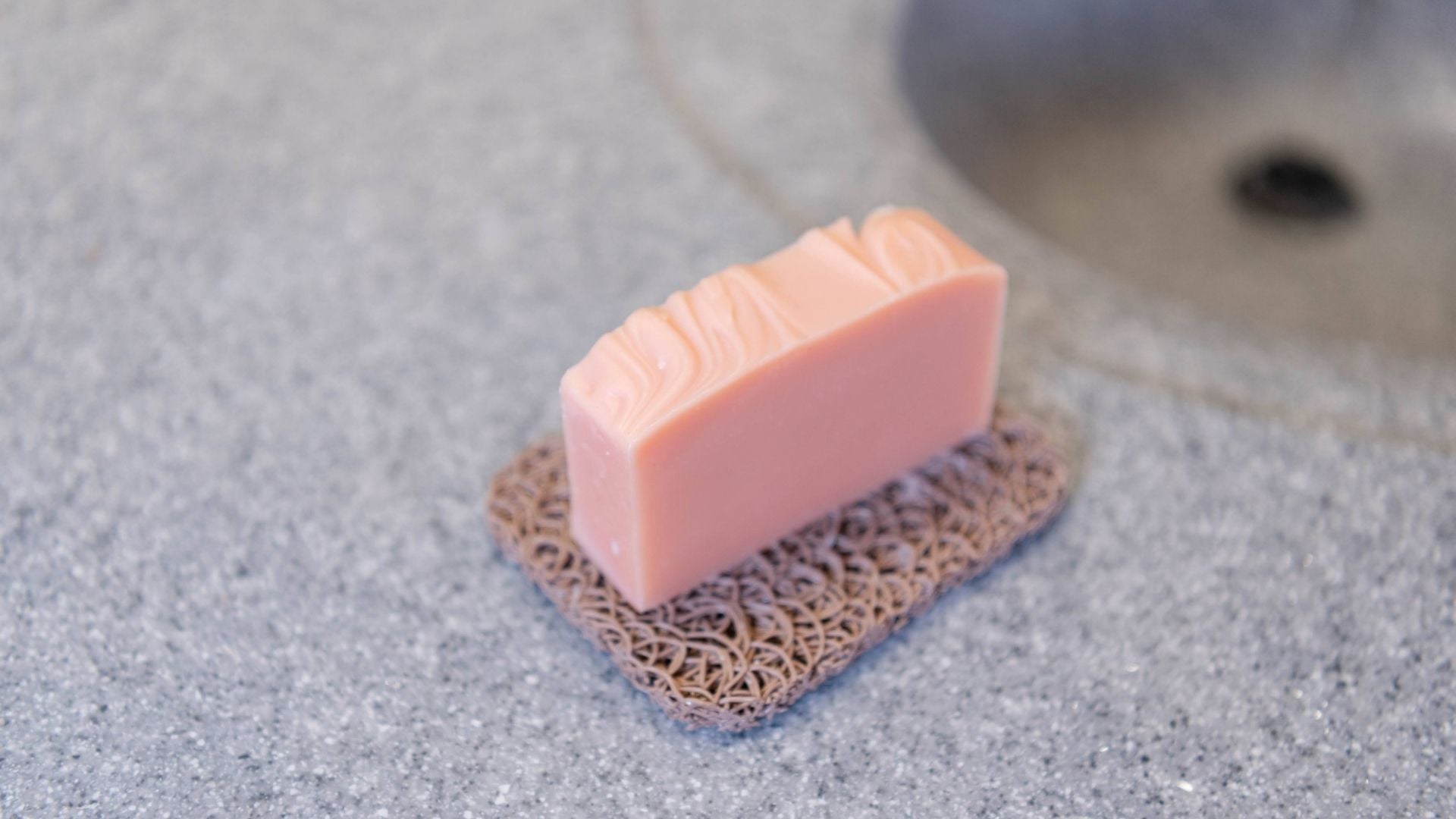  A Comforting Scent That Brings Cherished Memories to Life