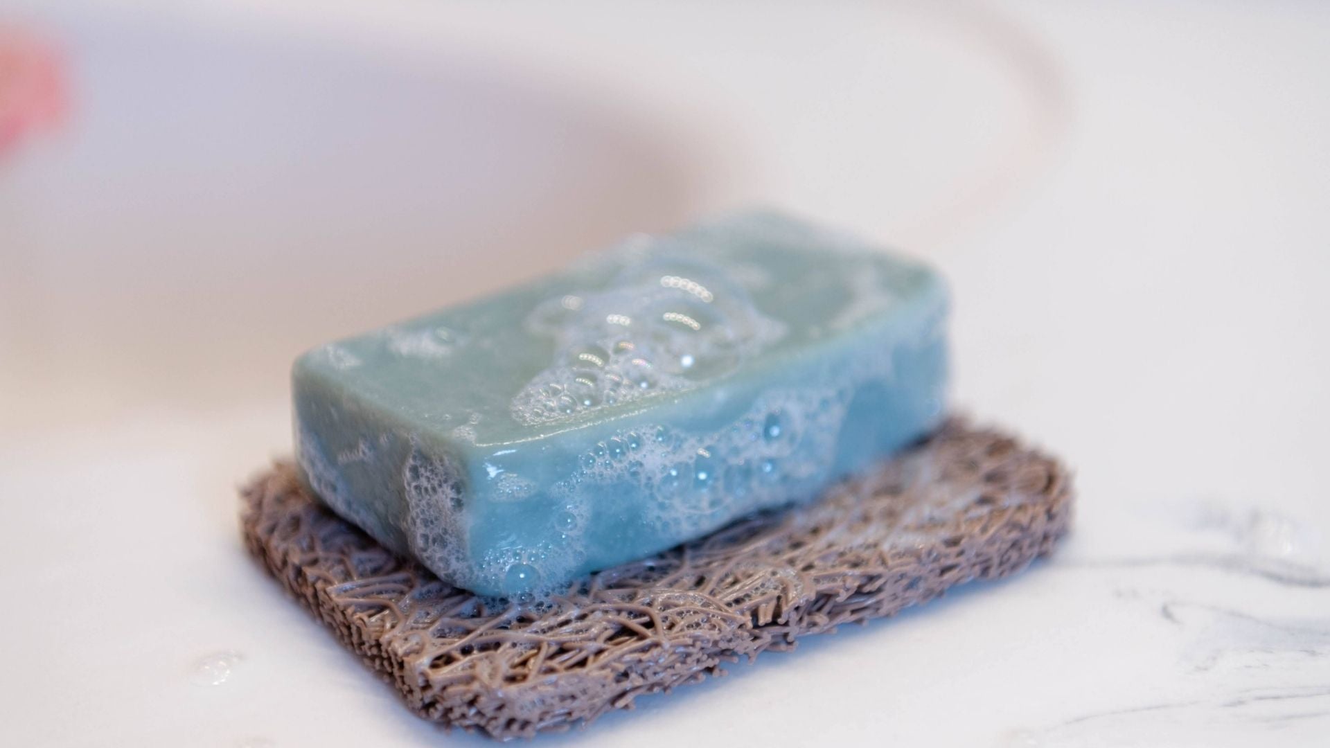 Powdery, Fresh Marine Scent That’s Perfect for Everyone