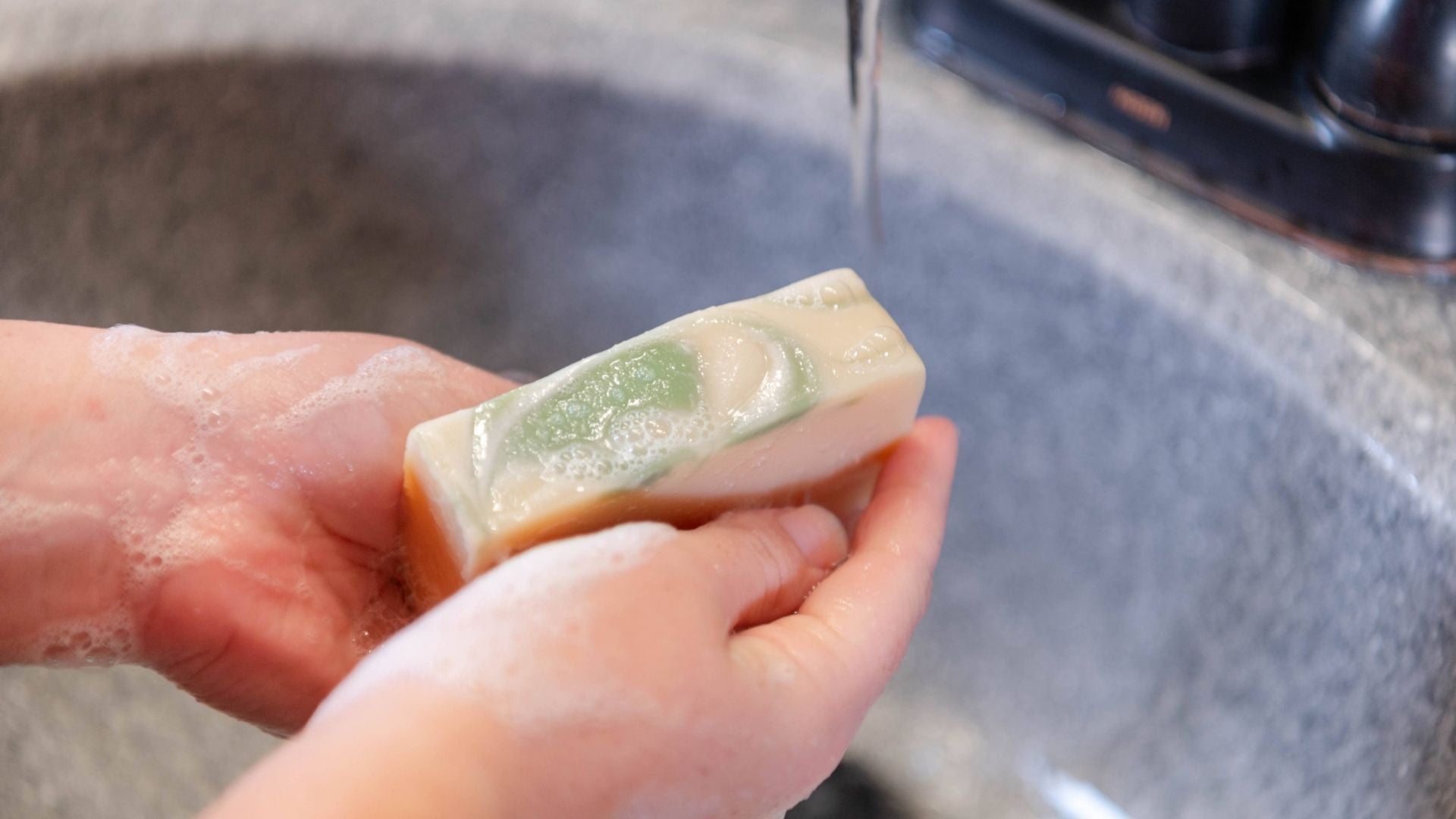 A Refreshing, Clean Scent Loved by the Whole Family